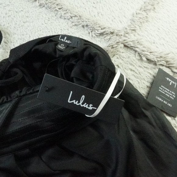 Lulus Delightful Drama Black Textured Halter Backless Midi Dress Womens XL - Picture 8 of 16